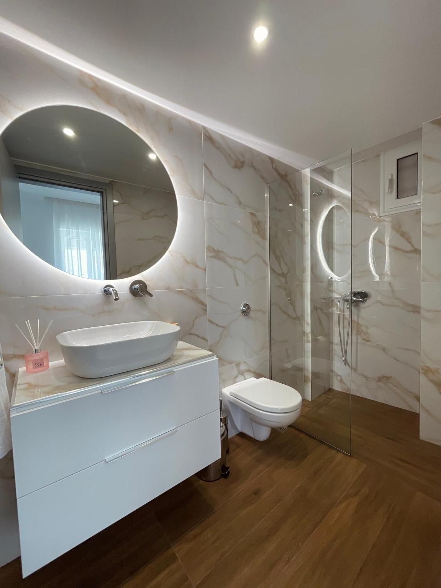 Kyma Luxury Suite Kiáton Eksteriør billede